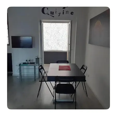 La Tua Casa Romana Apartment *